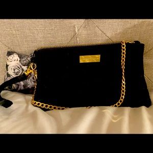 Adrienne Vittadini black velvet wristlet